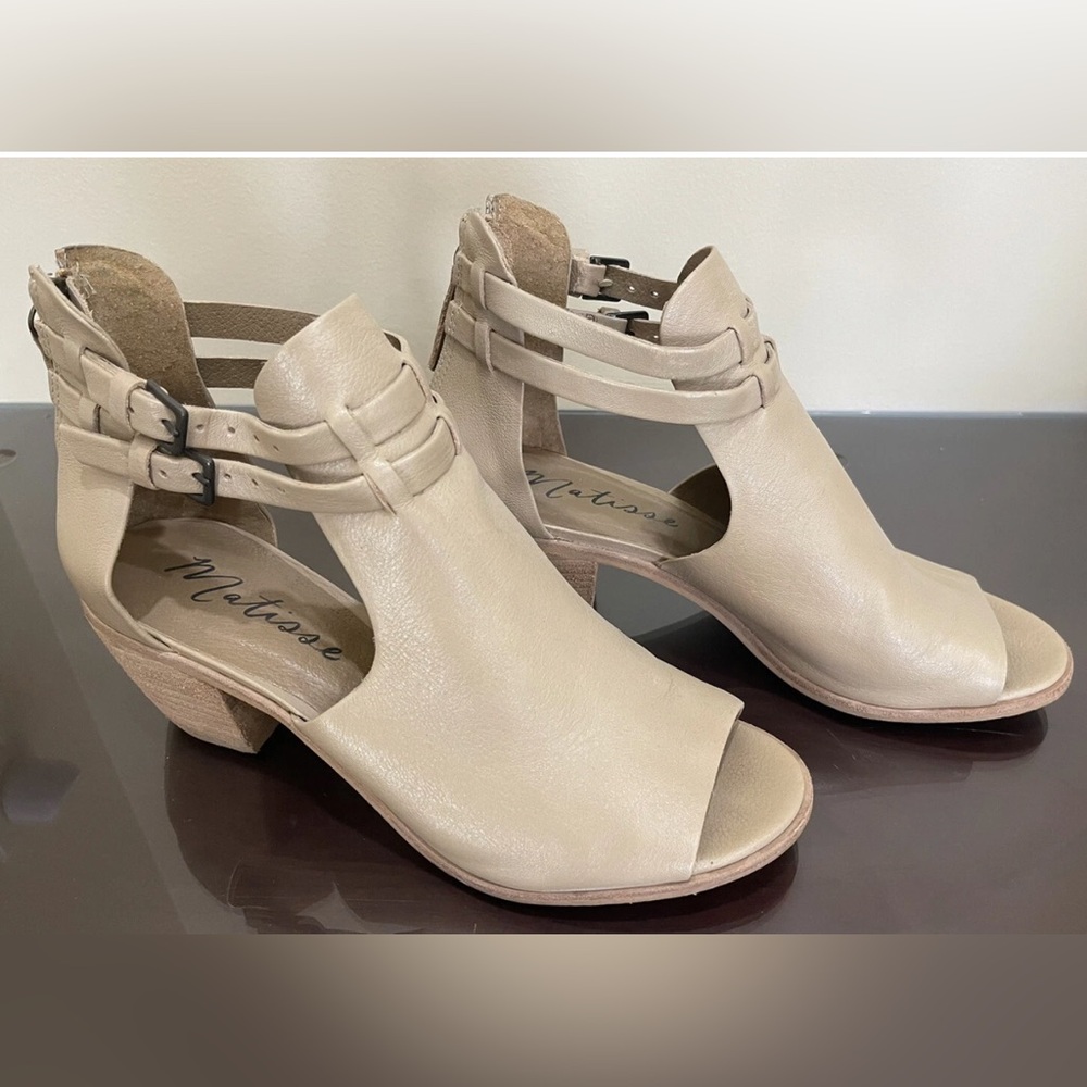 Matisse Tan Leather Heeled Sandals - Picture 3 of 4